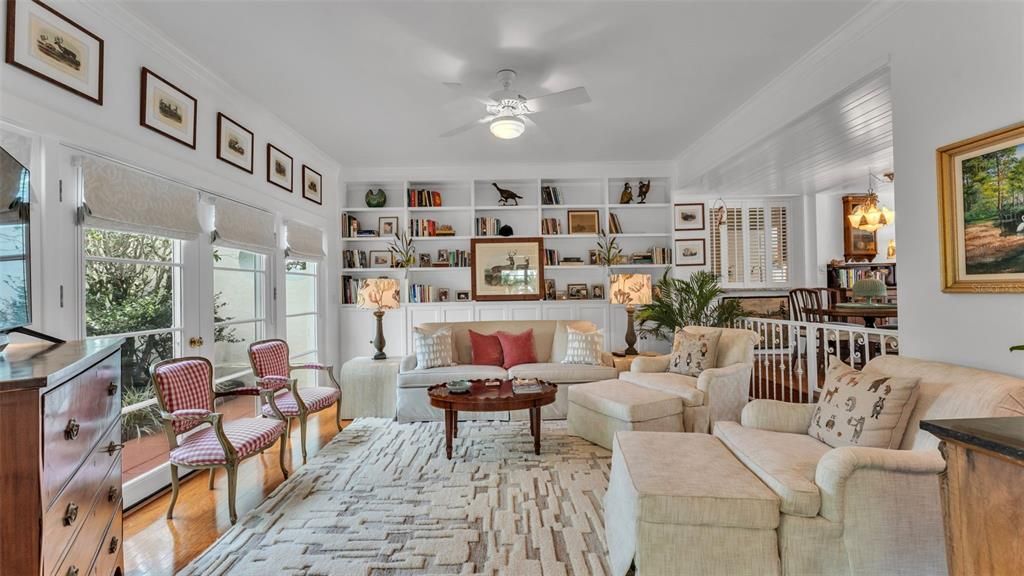 Dining room, Interior, Living room, Wood Texture Flooring