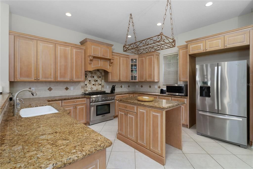 Interior, Kitchen, Pendant Lights, Recessed Lighting, Stainless Steel Appliances