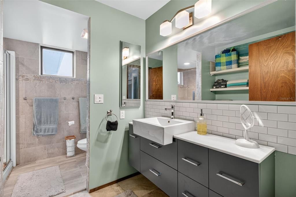 Bathroom, Dual Sink Vanities, Interior