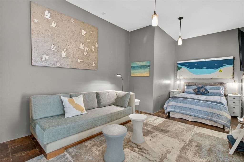 Bedroom, Interior, Pendant Lights