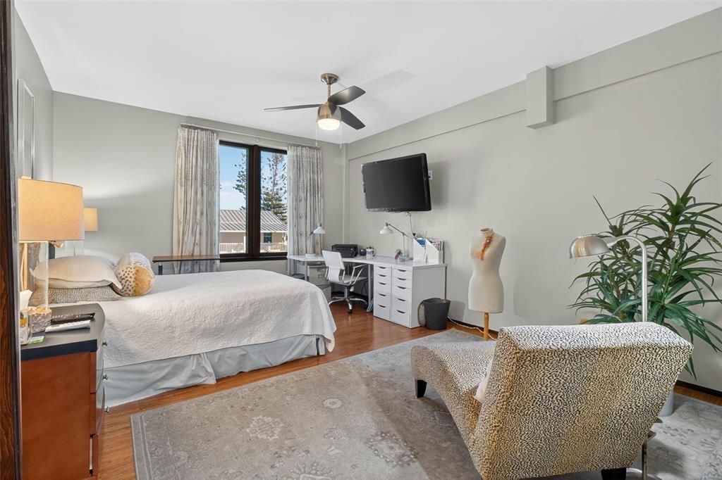 Bedroom, Home Office, Interior, Wood Texture Flooring