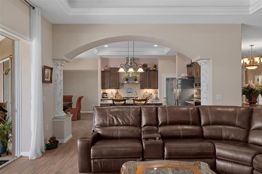 Chandelier, Dining room, Interior, Kitchen, Living room, Recessed Lighting, Wood Texture Flooring