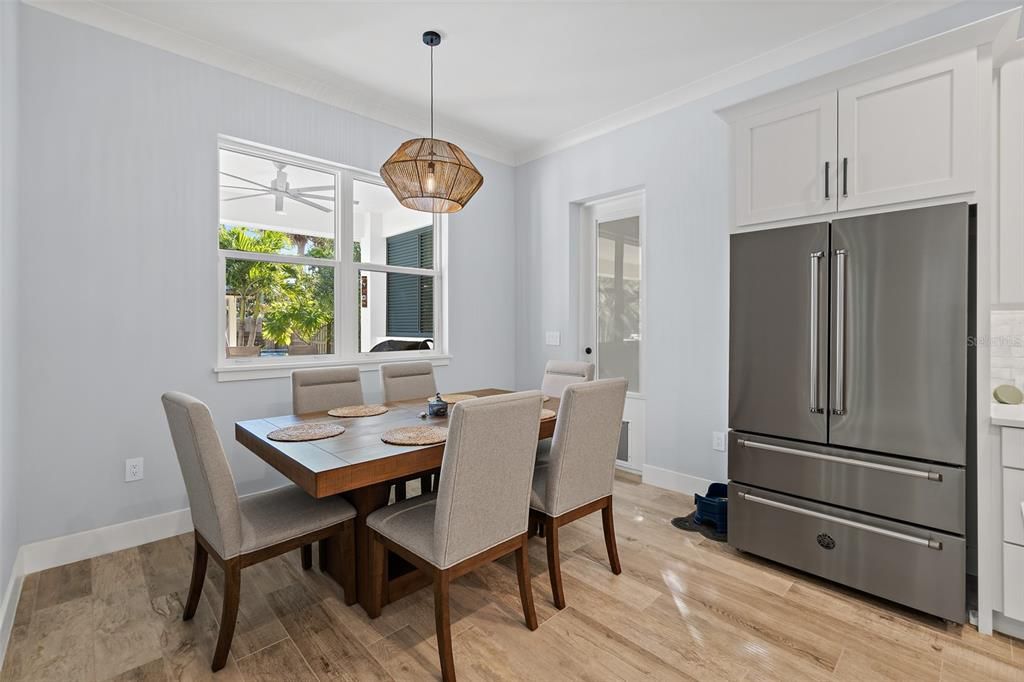 Dining room, Interior, Kitchen, Pendant Lights, Wood Texture Flooring