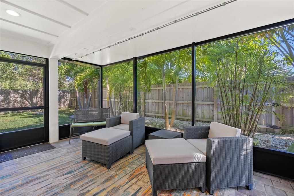 Interior, Recessed Lighting, Sun Room