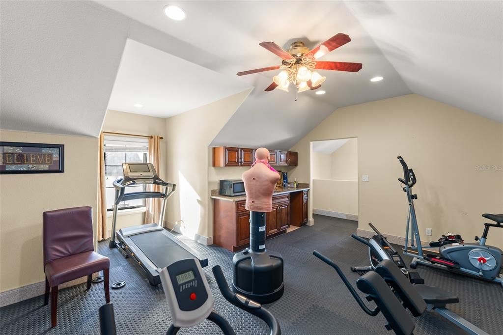 Fitness Equipment, Interior, Recessed Lighting