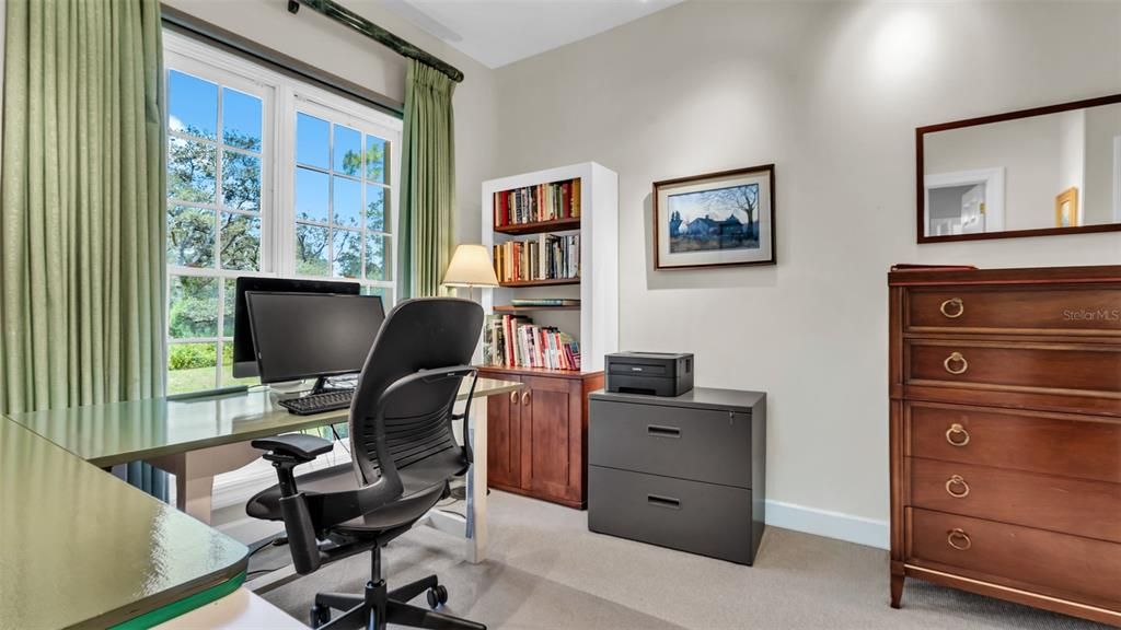 Home Office, Interior