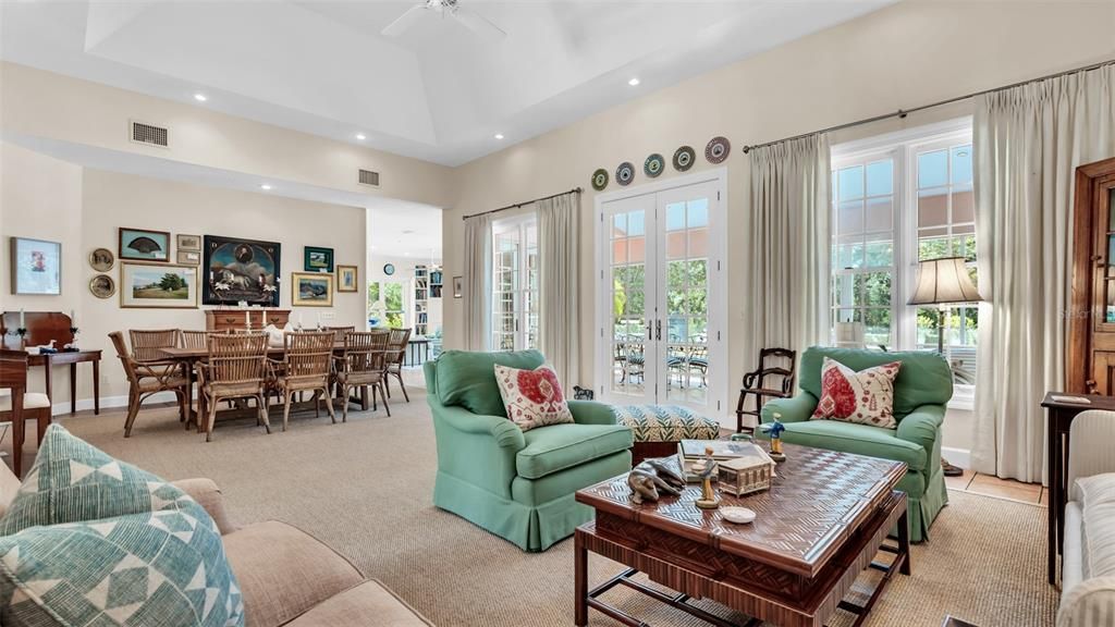 Dining room, Interior, Living room, Recessed Lighting
