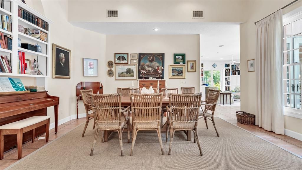 Dining room, Interior, Piano, Recessed Lighting