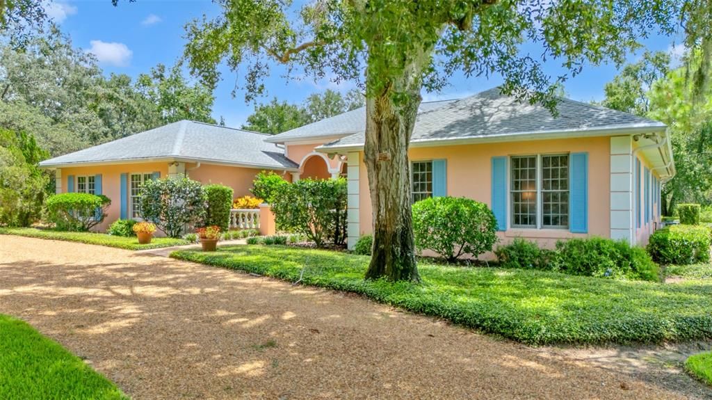 Backyard, Exterior, Facade, Ranch