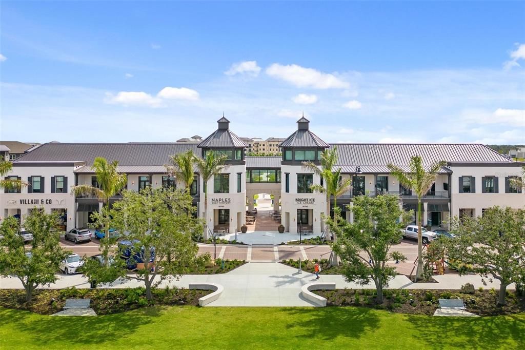 Exterior, Facade, French Provincial