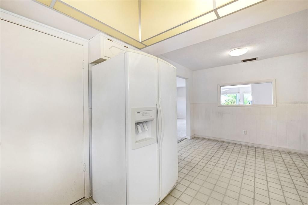 Empty room, Interior, Washer
