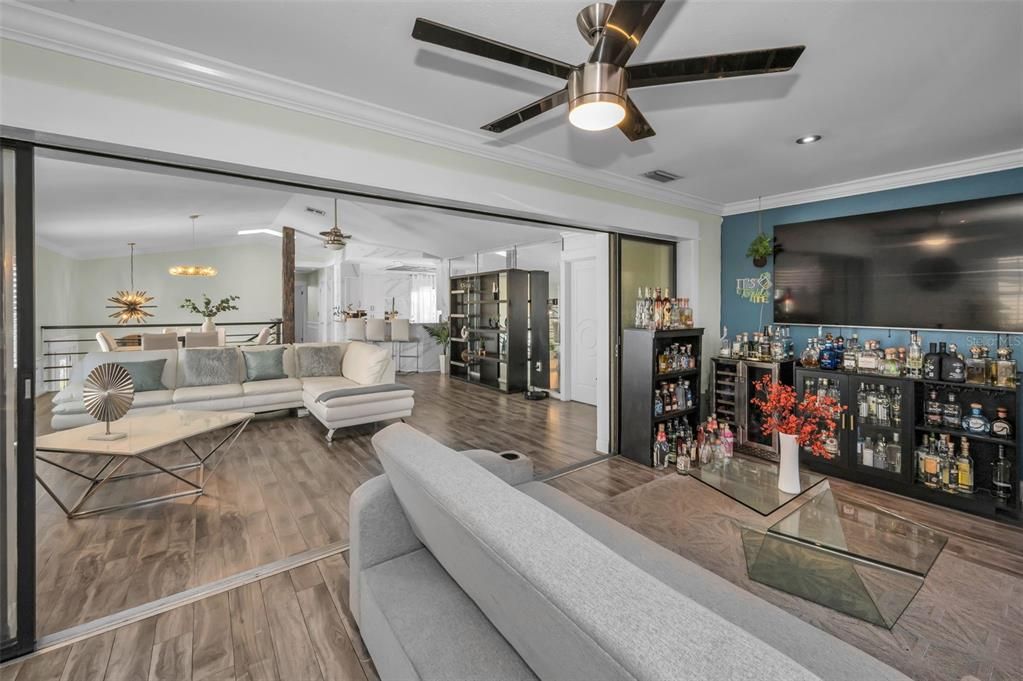 Dining room, Interior, Living room, Pendant Lights, Recessed Lighting, Wood Texture Flooring