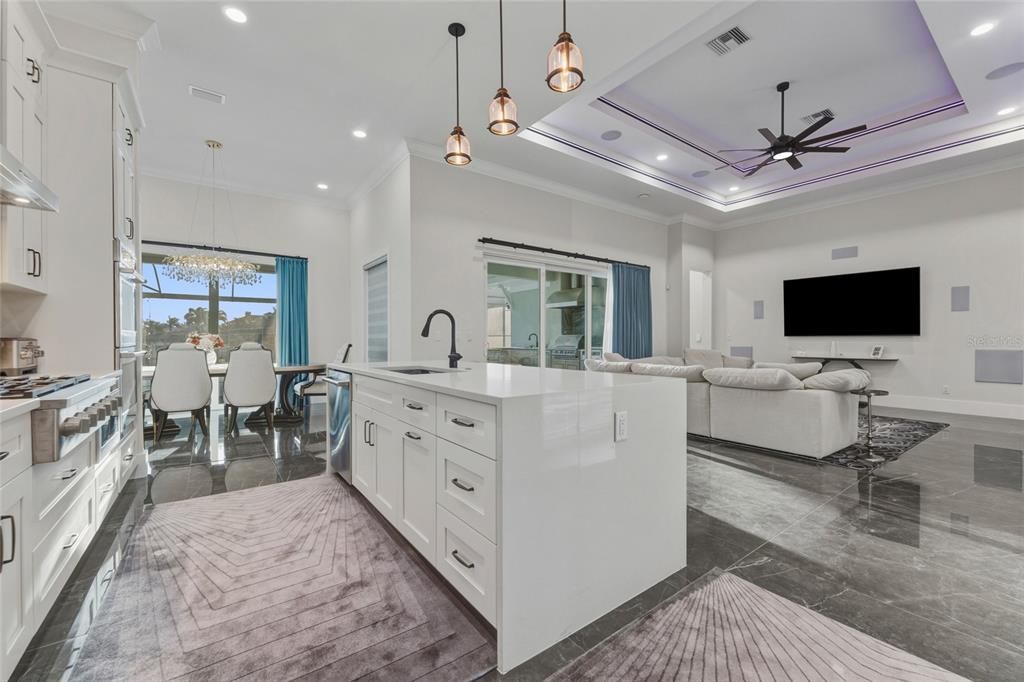 Chandelier, Dining room, Interior, Kitchen, Living room, Pendant Lights, Recessed Lighting