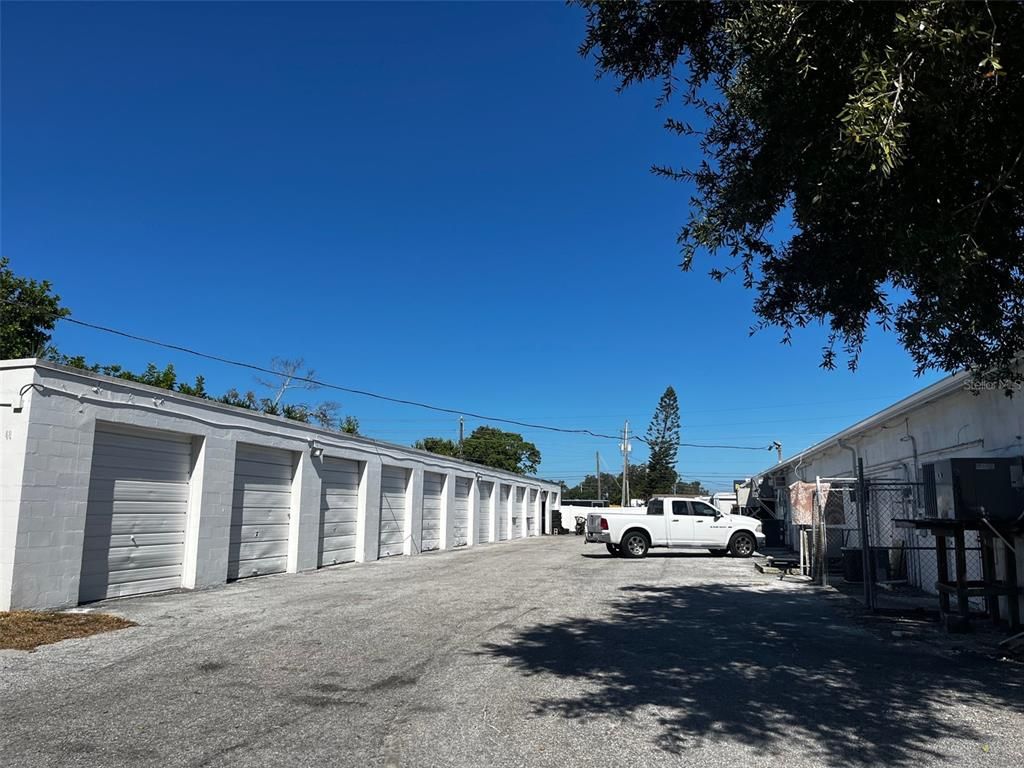 Detached Garage, Exterior
