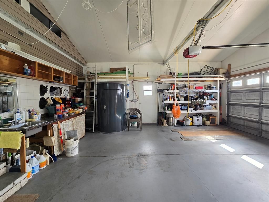 Garage, Interior