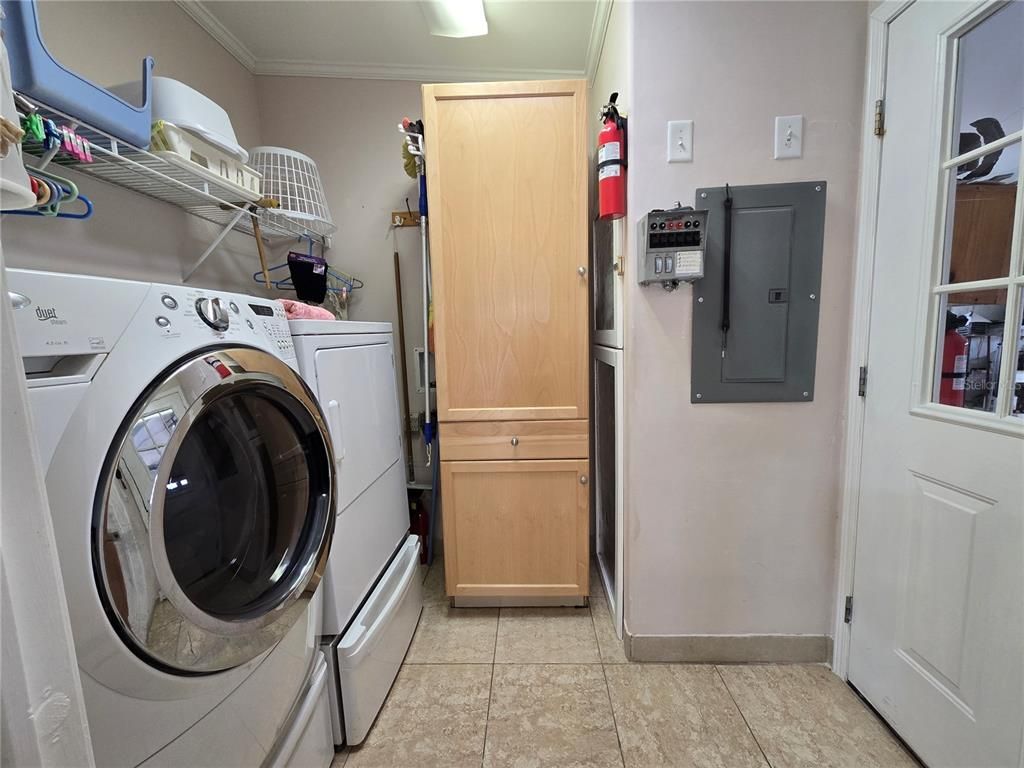 Interior, Utility Closets, Washer