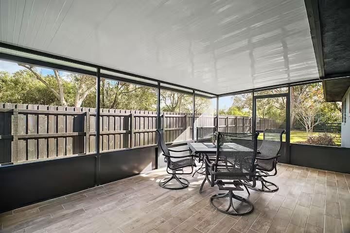 Interior, Sun Room, Wood Texture Flooring