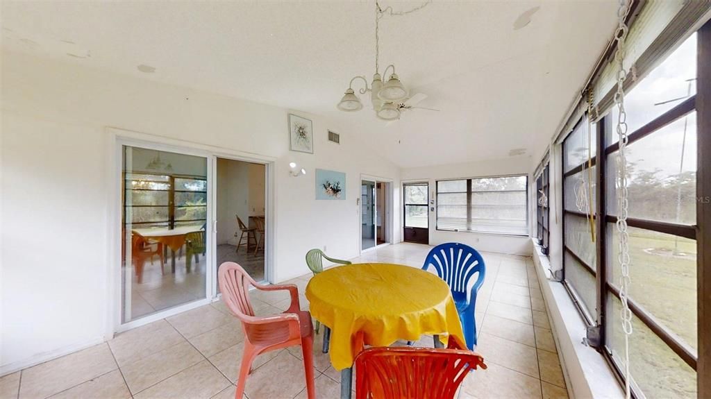 Dining room, Interior