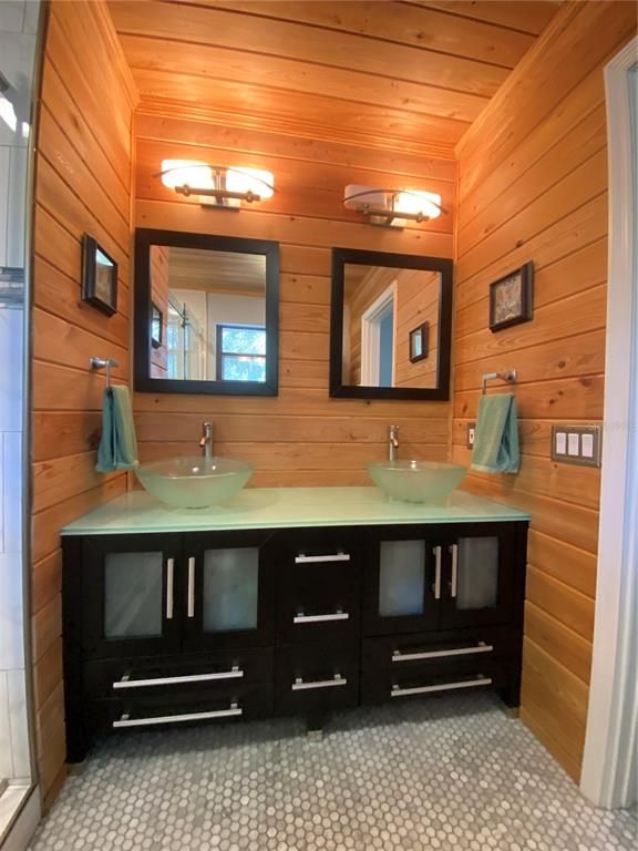 Bathroom, Dual Sink Vanities, Interior, Wooden Ceilings, Wooden Walls