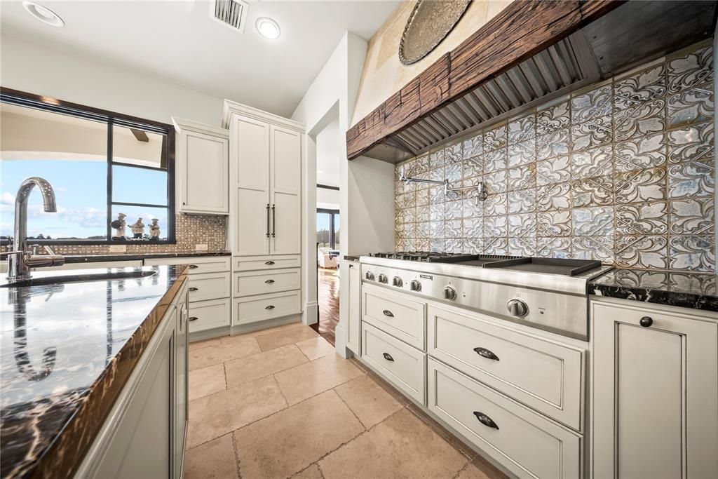 Interior, Kitchen, Recessed Lighting, Water