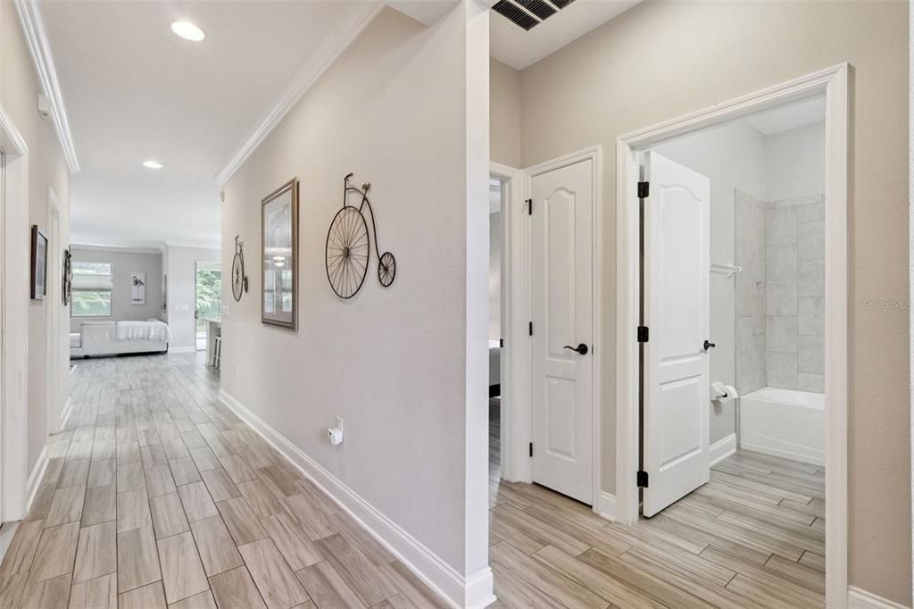 Bathroom, Interior, Recessed Lighting, Wood Texture Flooring