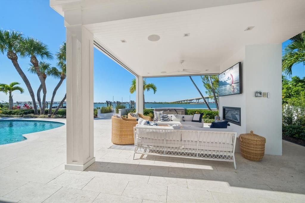 Exterior, Fireplace, Pool, Water