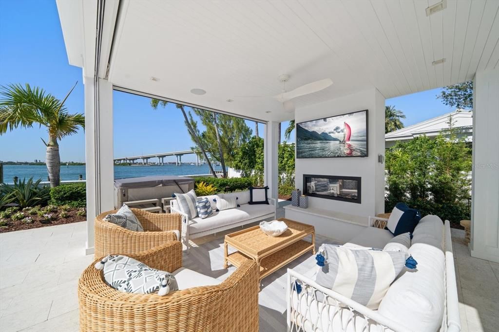 Exterior, Fireplace, Water