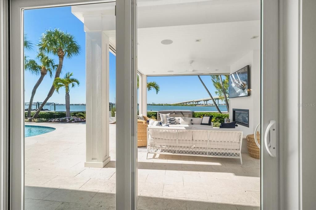 Exterior, Pool, Water