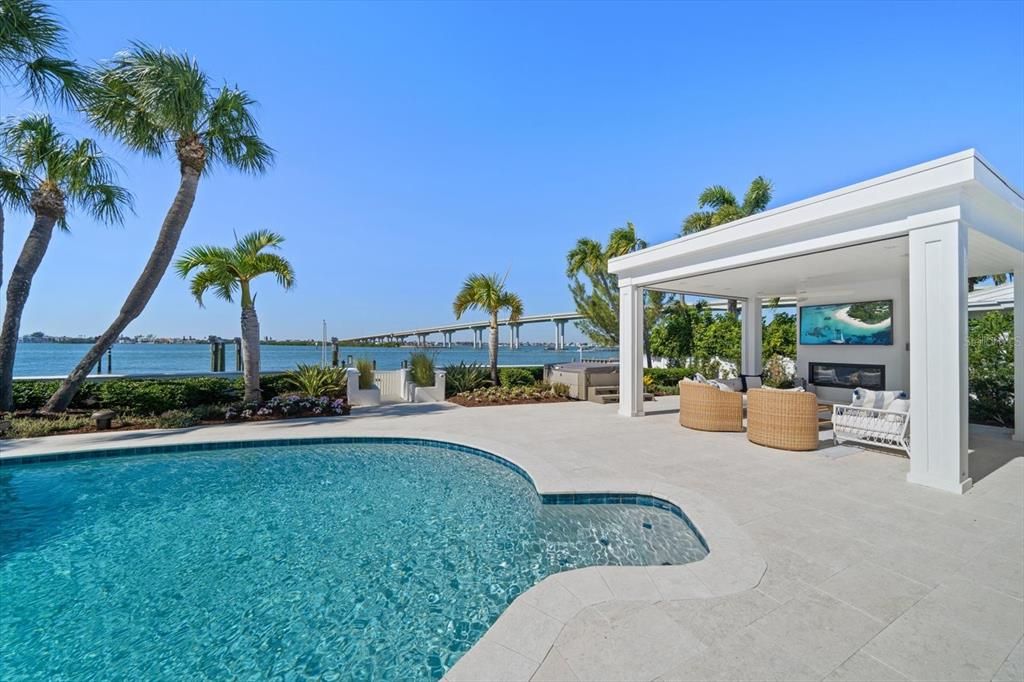 Exterior, Pool, Water