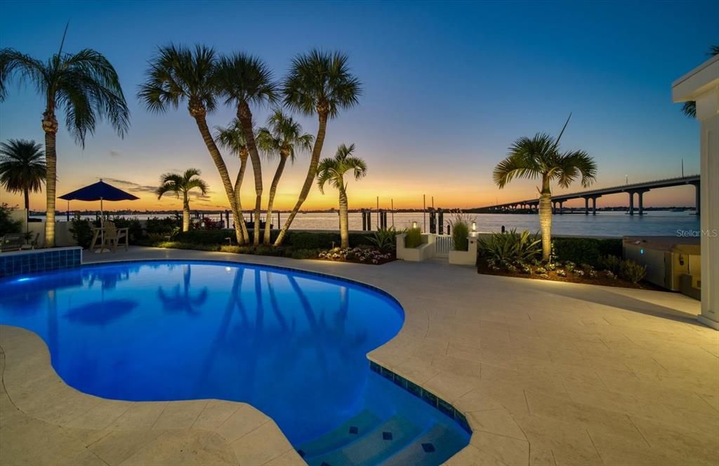 Exterior, Pool, Water