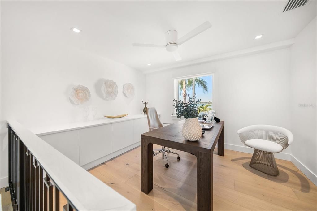 Home Office, Interior, Recessed Lighting, Wood Texture Flooring