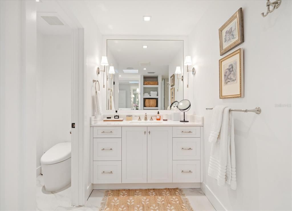 Bathroom, Interior, Recessed Lighting