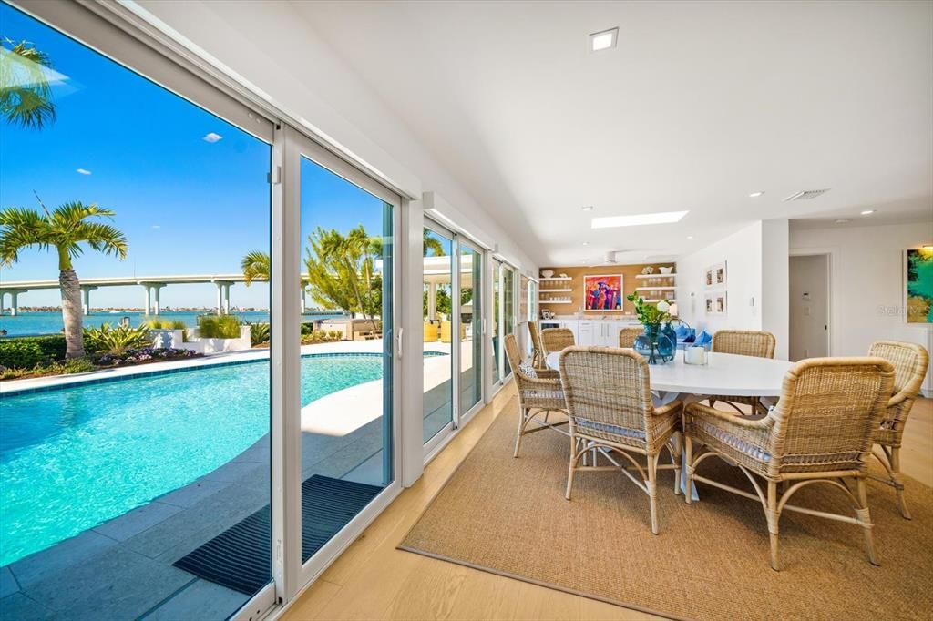 Dining room, Interior, Pool, Recessed Lighting, Water