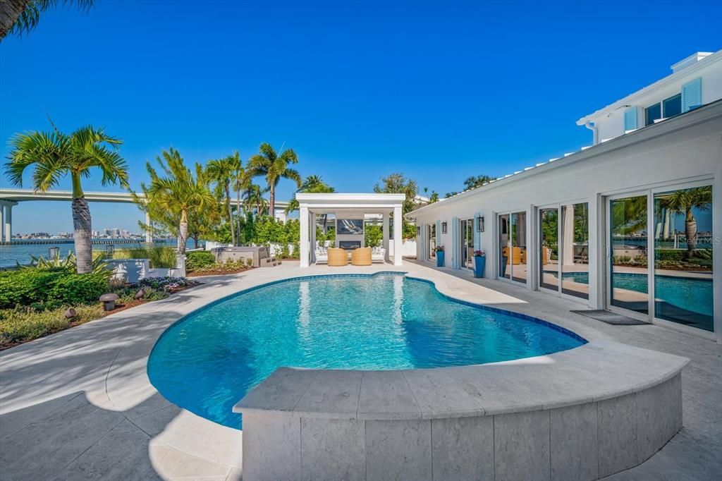 Exterior, Pool, Water