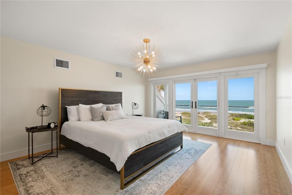 Bedroom, Interior, Pendant Lights, Water, Wood Texture Flooring