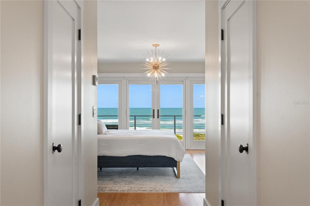 Bedroom, Interior, Pendant Lights, Water, Wood Texture Flooring