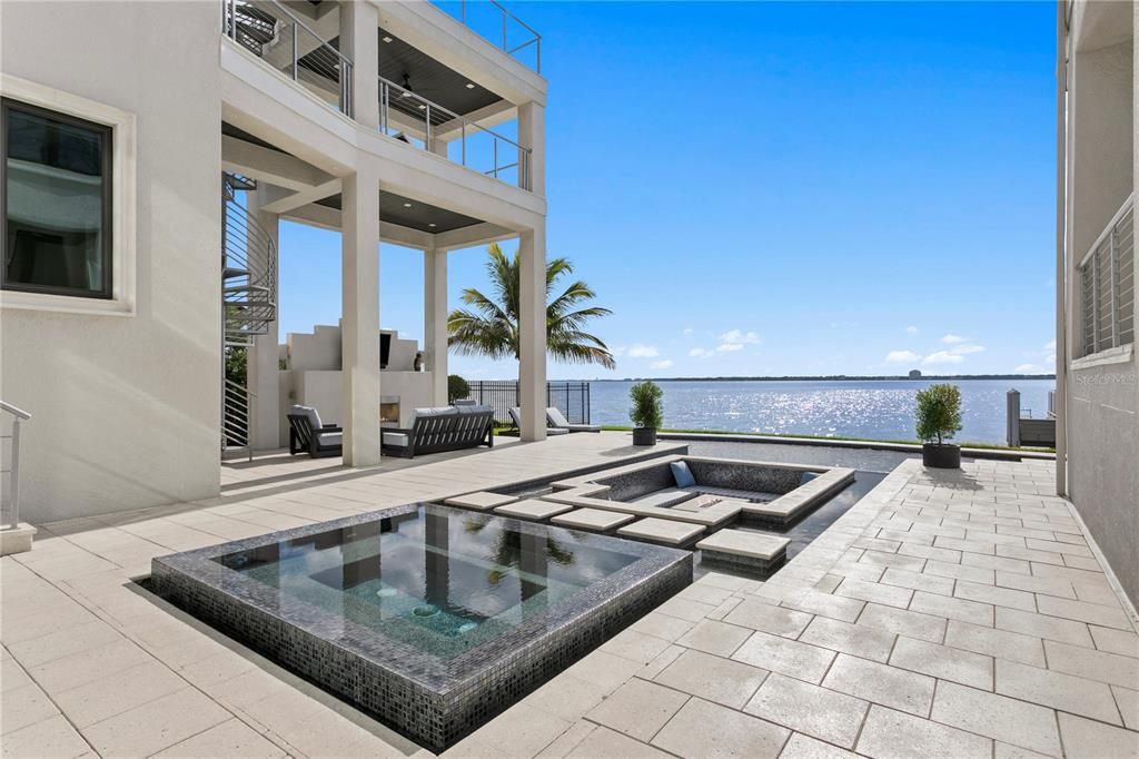 Exterior, Pool, Water