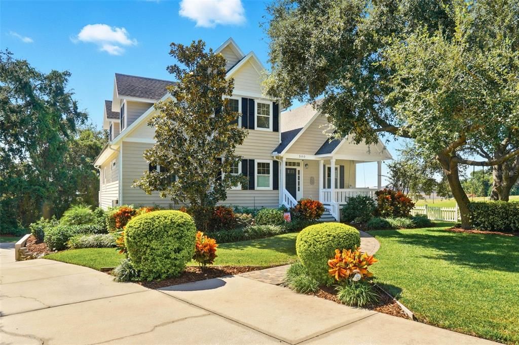 Backyard, Exterior, Facade, Queen Anne Victorian