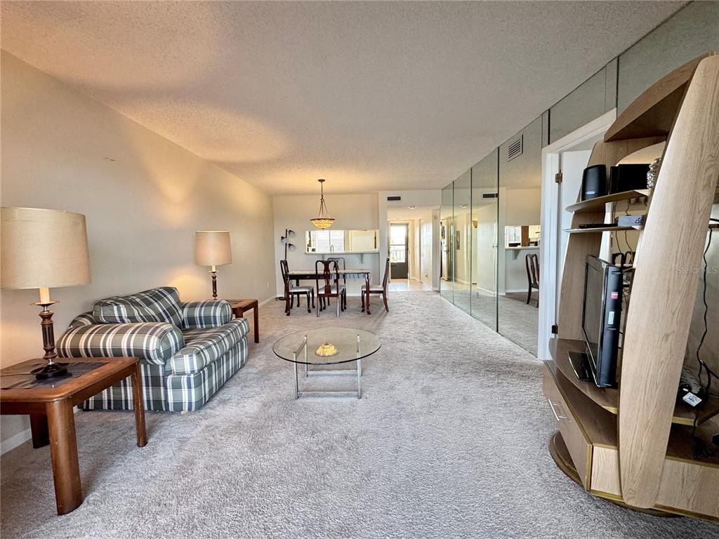 Dining room, Interior, Living room, Pendant Lights