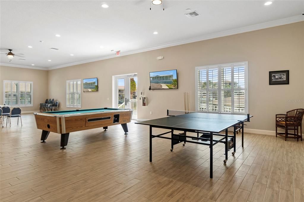 Billiard Table, Game Room, Interior, Recessed Lighting, Wood Texture Flooring