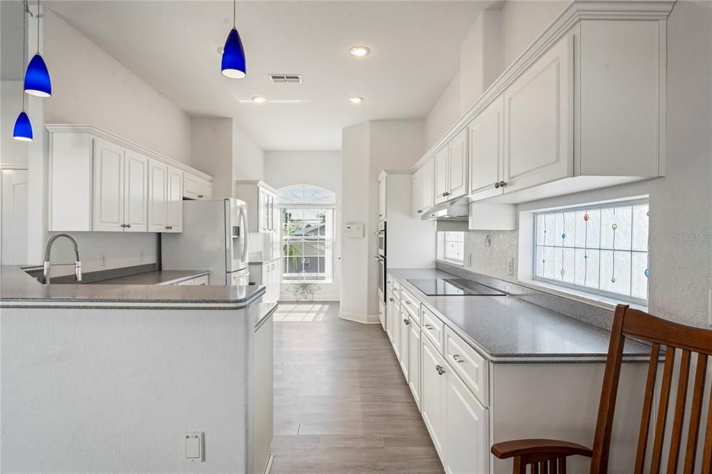 Interior, Kitchen, Pendant Lights, Recessed Lighting, Wood Texture Flooring