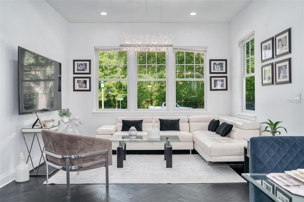 Interior, Living room, Pendant Lights, Recessed Lighting, Wood Texture Flooring