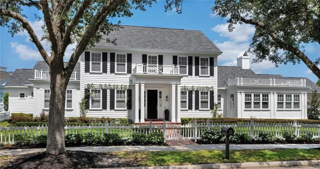 Exterior, Facade, Georgian