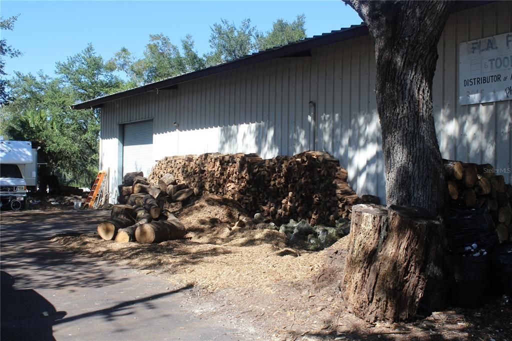 Detached Garage, Exterior