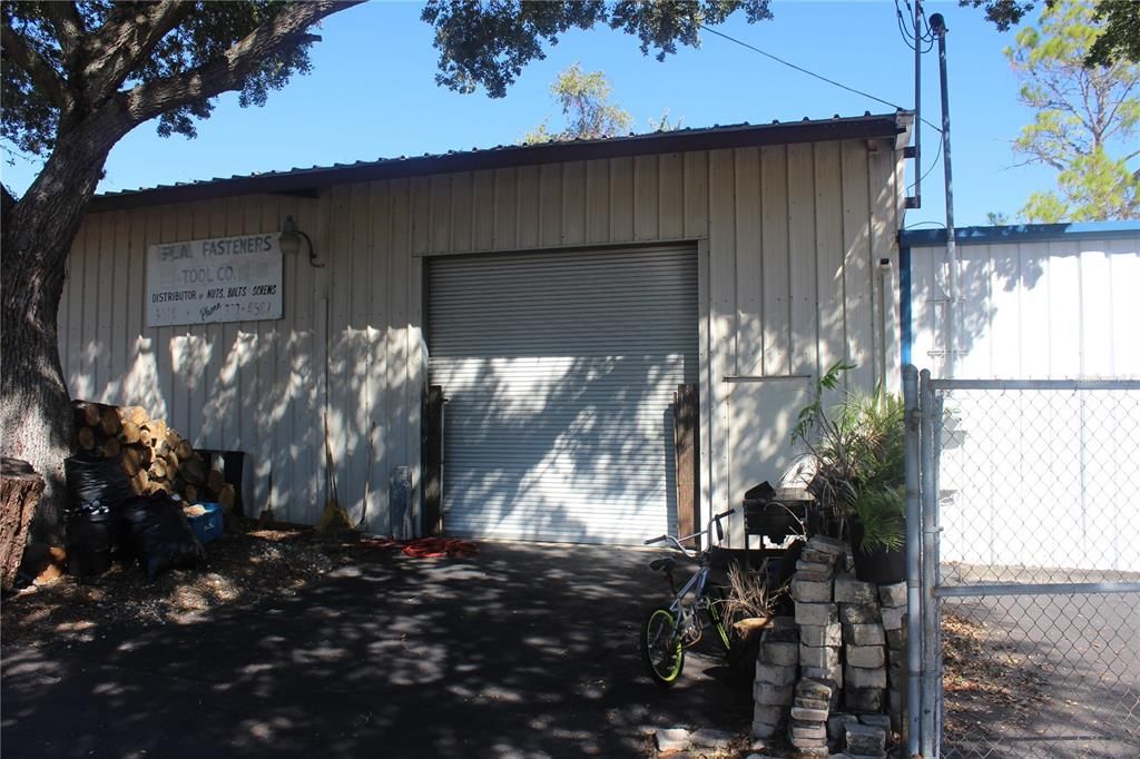 Detached Garage, Exterior