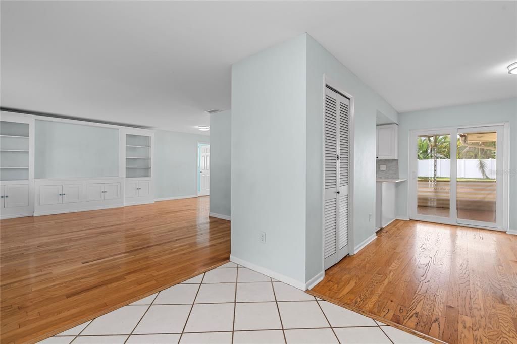 Empty room, Interior, Wood Texture Flooring
