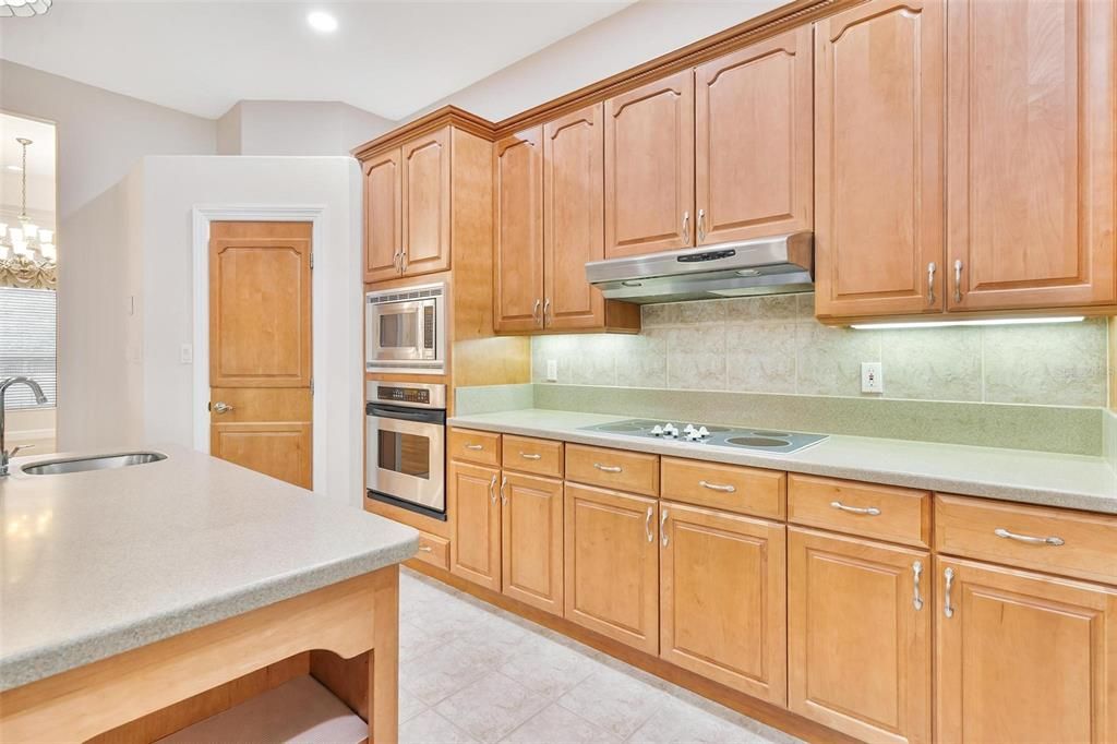 Interior, Kitchen, Pendant Lights, Recessed Lighting