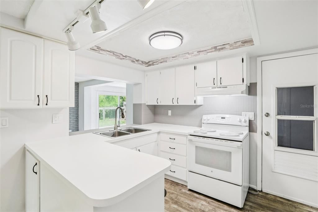 Interior, Kitchen, Wood Texture Flooring