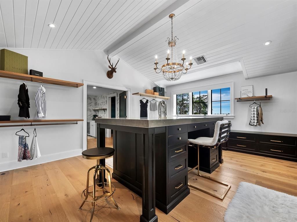Chandelier, Home Office, Interior, Recessed Lighting, Wood Texture Flooring
