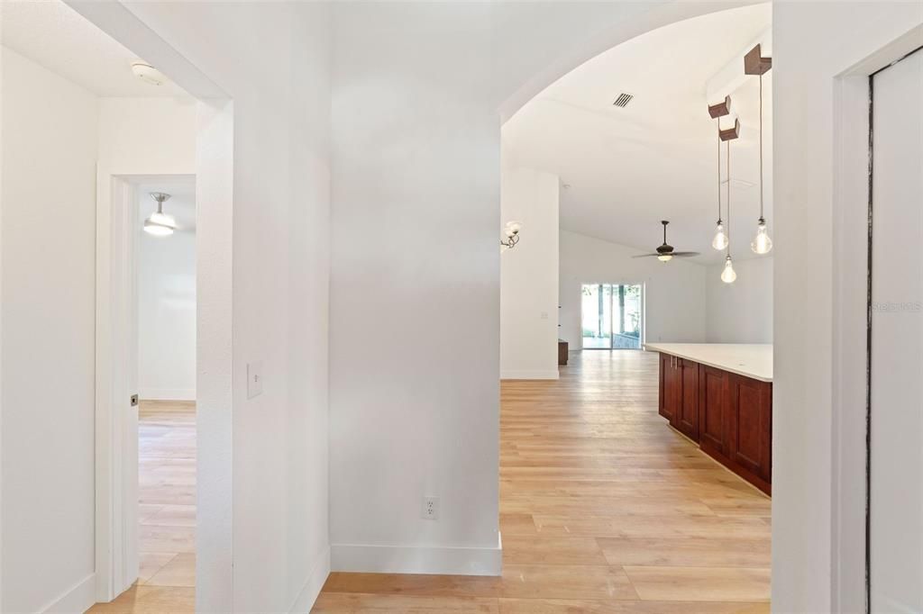 Interior, Pendant Lights, Wood Texture Flooring
